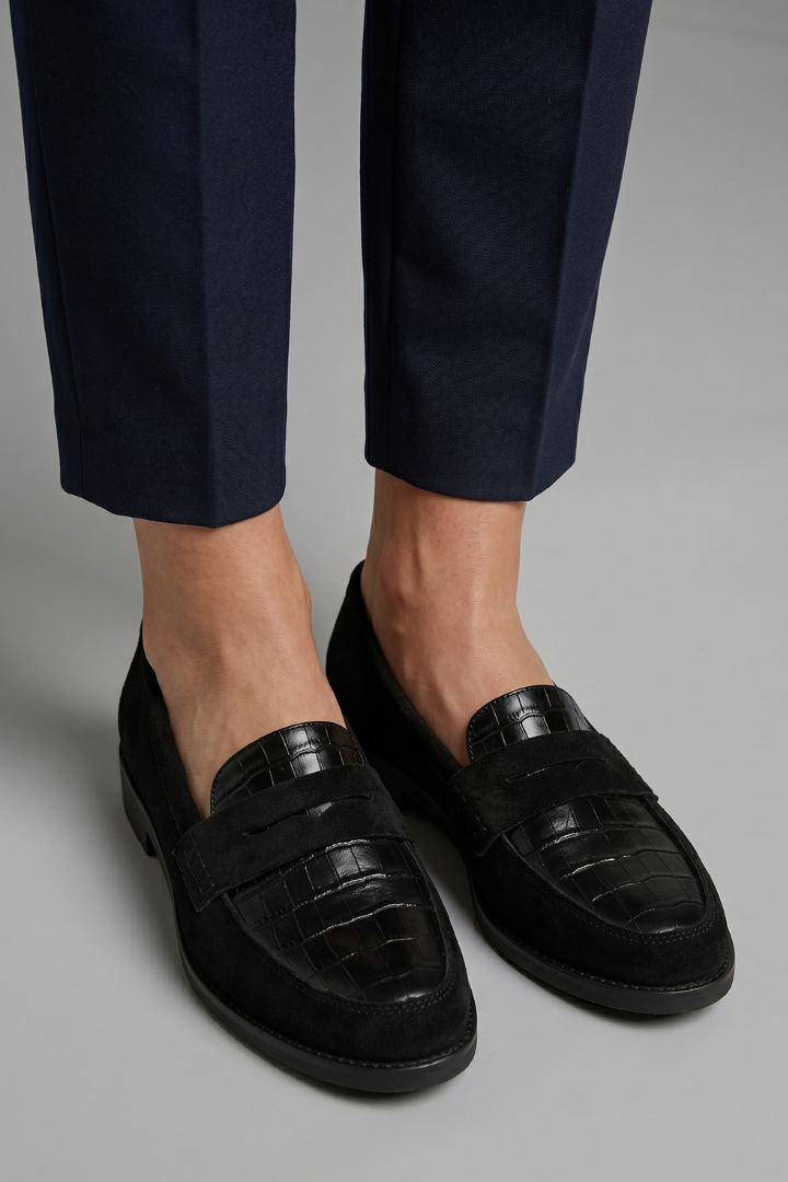 Madeline | Women's Textured Slip-On Loafers